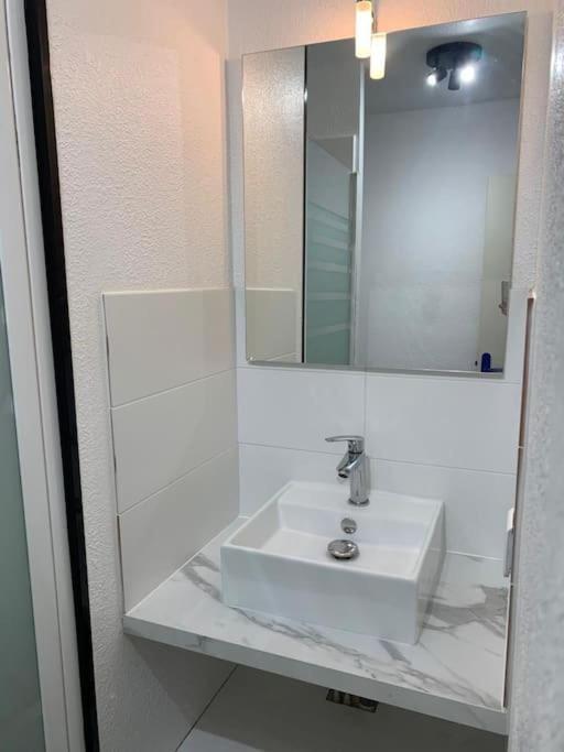 Apartment Cosy Proche Hyper Centre *